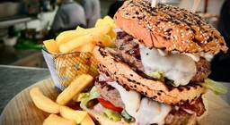 Apartamenty Mesa Grill Restaurant Cafe — Bild 1
