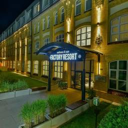 Factory Resort — Bild 1