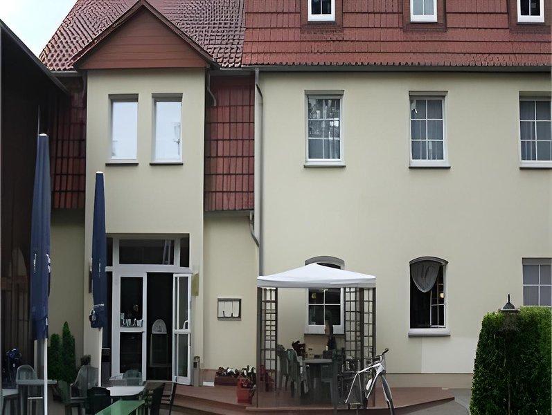 Hotel & Gasthof  Am Schloßbrunnen 3*