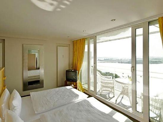 Vitalia Seehotel 4*