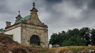 Swietokrzyskie-Gebirge, Kloster, Abtei Bild