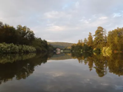 Fluss, See, Spiegelung klodzko Bild