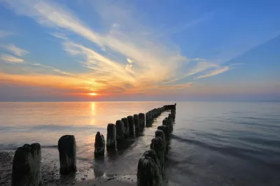 Sonnenuntergang in Dziwnów, Westpommern, Polen