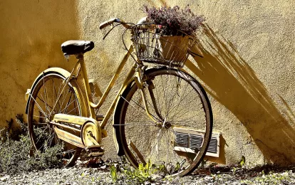 Fahrrad gegen die Wand