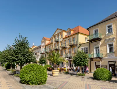 Zentrum von Frantiskovy Lazne (Franzensbad), kleiner Kurort im Westen der Tschechischen Republik