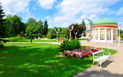 Pavillon der Franzensquelle in Frantiskovy Lazne, Tschechische Republik