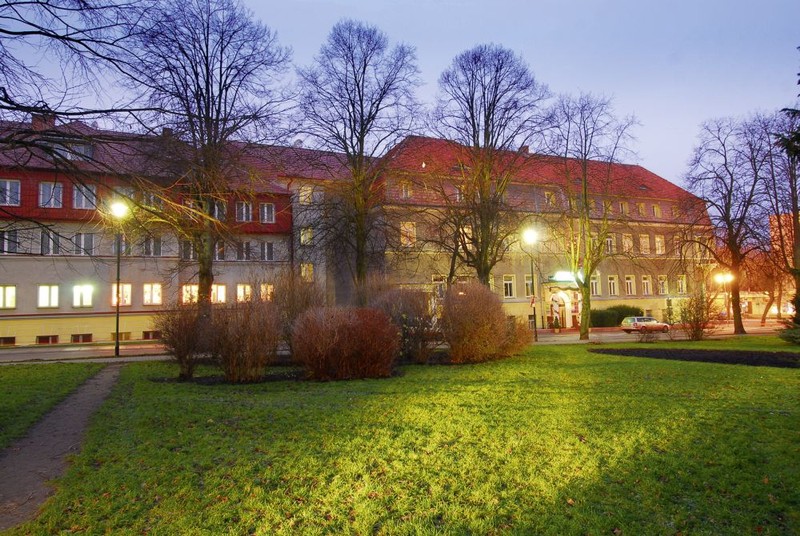 Zweite Ansicht der Fassade Ikar Centrum
